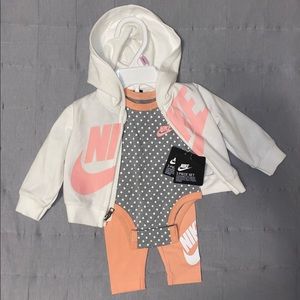 Nike 3 Piece Set NWT